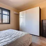 Anaelehouseapartments Ltb