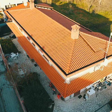 Anaelehouseapartments Ltb Appartement