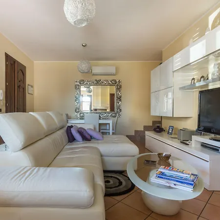 Anaelehouseapartments Ltb * ארבוראה