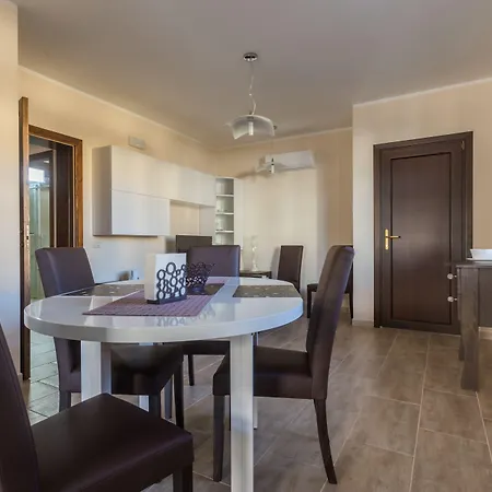 Apartment Anaelehouseapartments Ltb