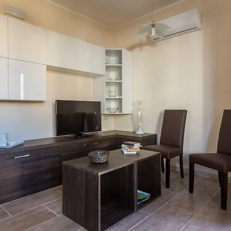 Anaelehouseapartments Ltb Apartment