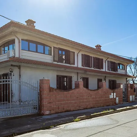 Anaelehouseapartments Ltb * ארבוראה