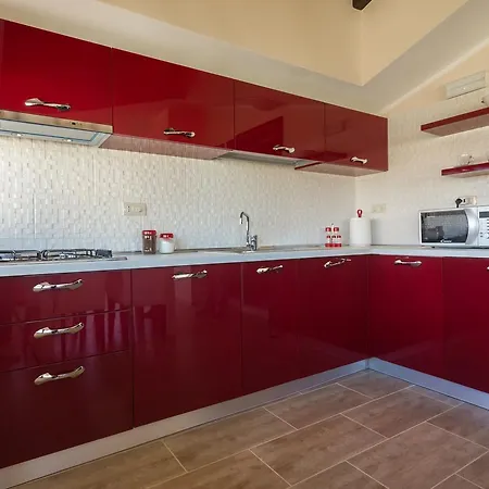Anaelehouseapartments Ltb *