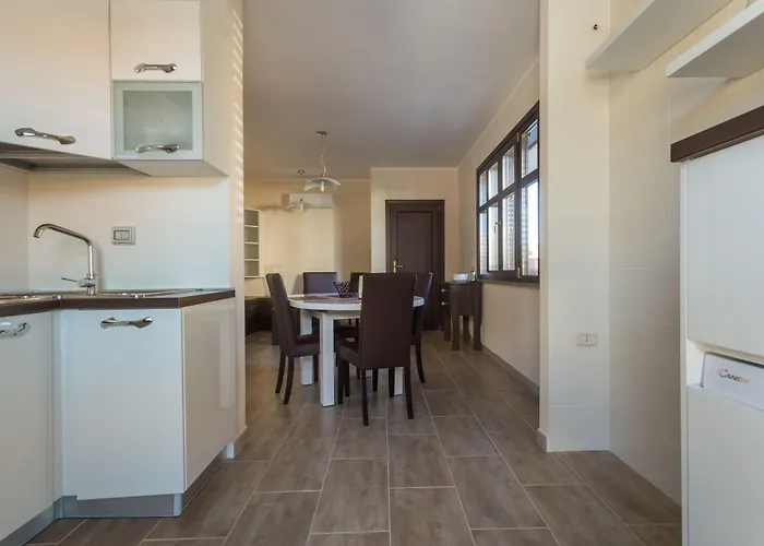 Anaelehouseapartments Ltb 公寓 阿尔博里亚