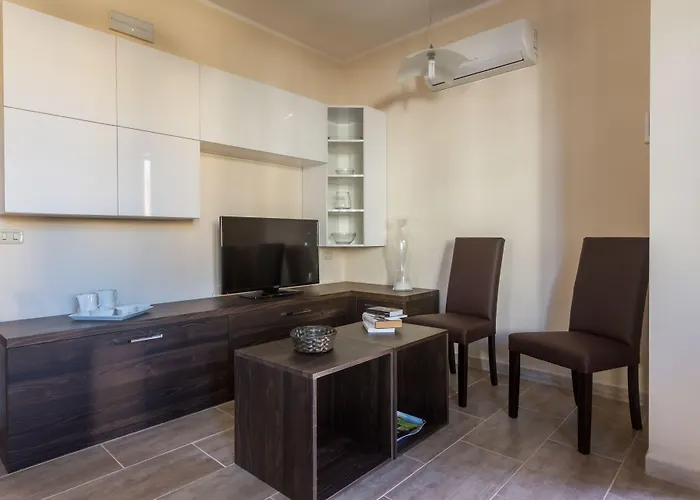 Anaelehouseapartments Ltb 公寓