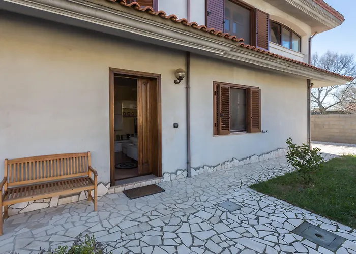 Anaelehouseapartments Ltb